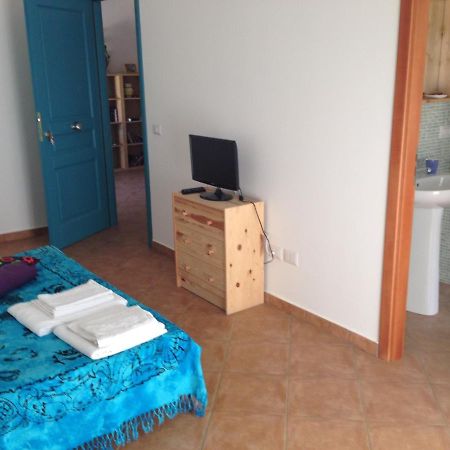 B&B La Gatta Bianca Oliveri Zimmer foto